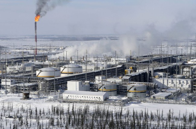 Nga khẳng định không xuất khẩu dầu mỏ dưới mức giá trần - Ảnh 1.