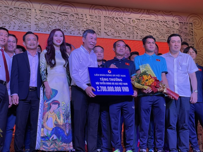 U23 Việt Nam được thưởng 3,8 tỷ đồng - Ảnh 1.