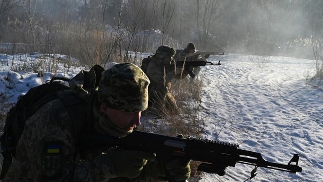 Quân đội Nga đã tiến vào thành phố Kherson của Ukraine - Ảnh 1.