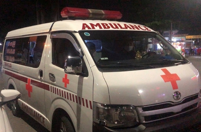 Quảng Ngãi: Xác minh việc xe cấp cứu bị chặn khi vào bệnh viện chở bệnh nhân chuyển viện - Ảnh 4.