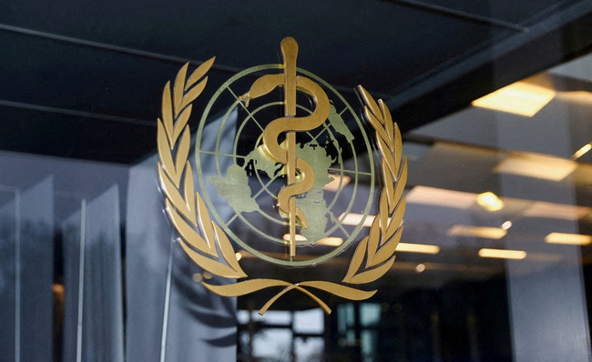 WHO cân nhắc tiêu chí tuyên bố kết thúc tình trạng khẩn cấp y tế toàn cầu do đại dịch COVID-19 - Ảnh 1.