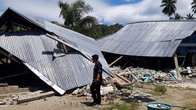 13 trận động đất rung chuyển Indonesia trong vòng 1 tuần - Ảnh 2.