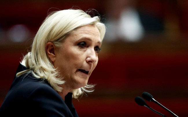 Thăm dò bầu cử Pháp: Bà Le Pen thu hẹp khoảng cách với Tổng thống Macron - Ảnh 1.