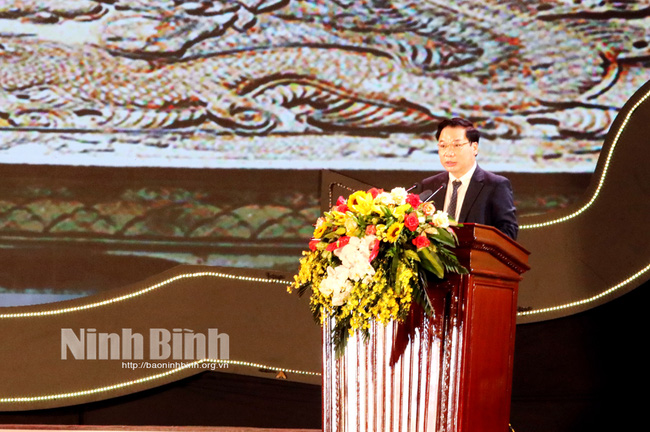 Ninh Bình khai mạc Lễ hội Hoa Lư năm 2022 - Ảnh 1.