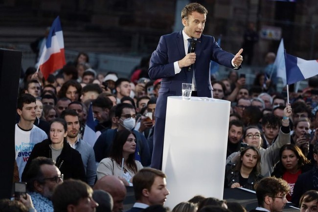 Tổng thống Pháp Macron: 'Bầu cử Pháp là trưng cầu ý dân về tương lai Châu Âu' - Ảnh 2.