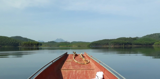 Yên Bái đảm bảo an toàn hoạt động du lịch trên hồ Thác Bà dịp nghỉ lễ - Ảnh 3.