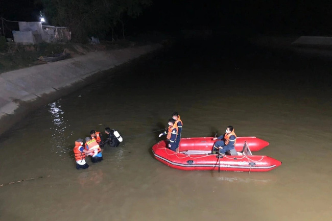 Vụ đuối nước khiến 5 học sinh mất tích tại Thanh Hóa: Đã tìm thấy thi thể 2 nạn nhân - Ảnh 1.