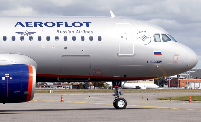 Mỹ áp đặt trừng phạt 3 hãng hàng không của Nga - Ảnh 1.