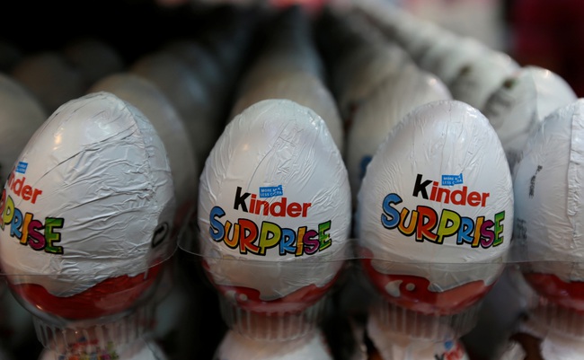 Kẹo chocolate Kinder bị thu hồi tại Mỹ vì lo ngại nhiễm khuẩn salmonella  - Ảnh 1.