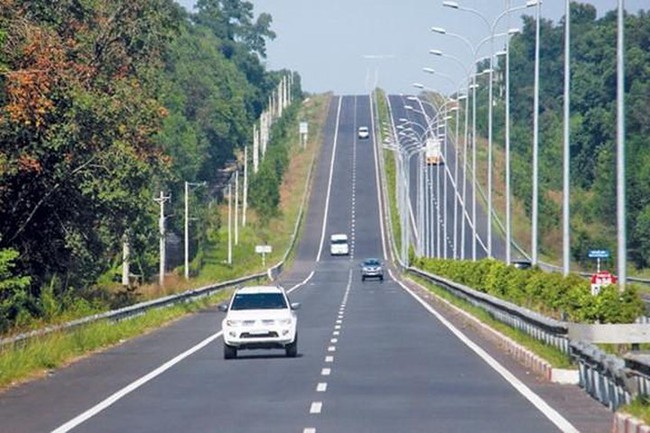 Bình Phước: Sớm triển khai tuyến cao tốc Đắk Nông - Chơn Thành, thúc đẩy kết nối chiến lược giữa Đông Nam Bộ và Tây Nguyên - Ảnh 2.