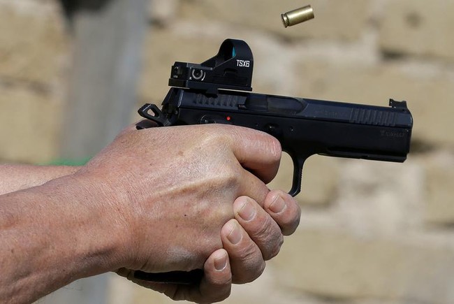 Nổ súng tại bang Oklahoma của Mỹ khiến 8 người thương vong - Ảnh 1.