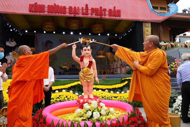 Đại lễ Phật đản 2022 - Chùa Ba Vàng: Những dư vị đọng lại - Ảnh 13.