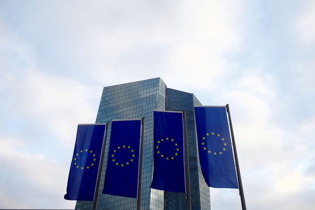 Đối phó lạm phát kỷ lục, Ngân hàng trung ương châu Âu tăng lãi suất - Ảnh 2.