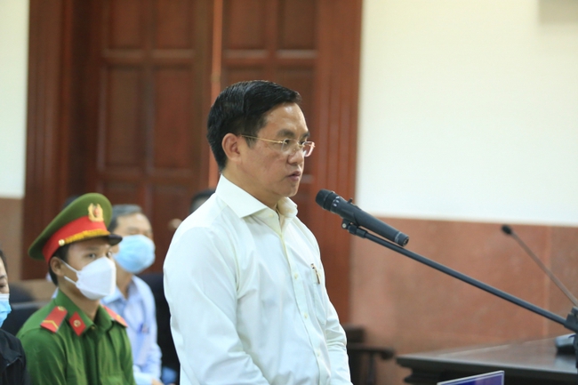 Nguyên Phó Chủ tịch UBND TP.HCM Trần Vĩnh Tuyến được giảm án - Ảnh 2.