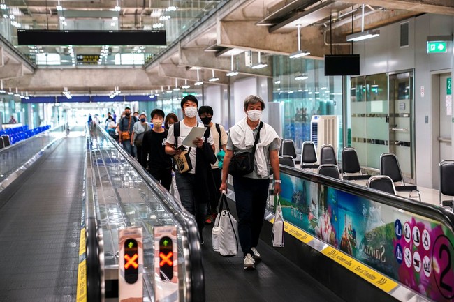 Thái Lan dỡ bỏ một trong những hạn chế cuối cùng về đi lại đối với du khách nước ngoài - Ảnh 1.