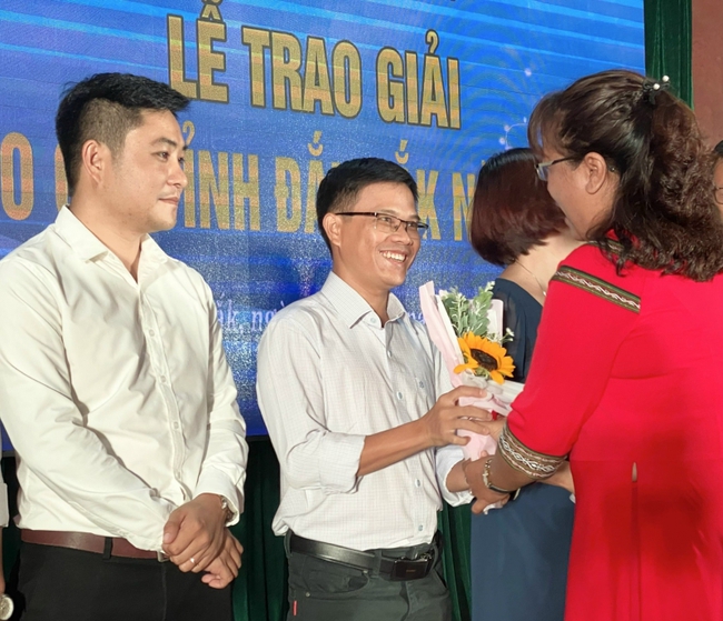VOV Tây Nguyên đạt 7 giải Báo chí tỉnh Đắk Lắk năm 2021 - Ảnh 4.
