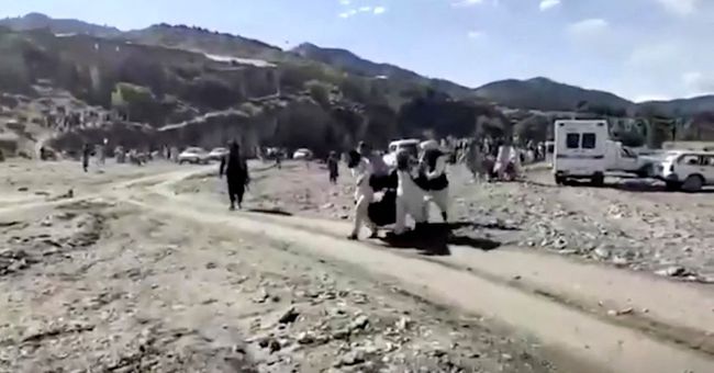 Động đất tại Afghanistan: Số người chết tăng mạnh lên ít nhất 950 người - Ảnh 1.