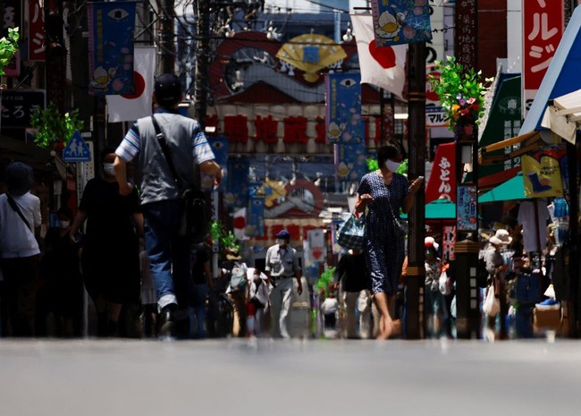 Nhật Bản: Thủ đô Tokyo trải qua đợt nắng nóng tồi tệ nhất trong 150 năm qua - Ảnh 1.