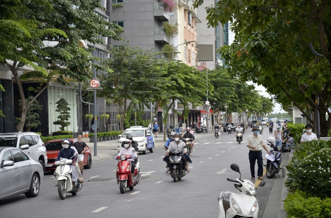 TP.HCM: Cấm xe lưu thông vào phố đi bộ Nguyễn Huệ trong 3 đêm liên tiếp - Ảnh 1.