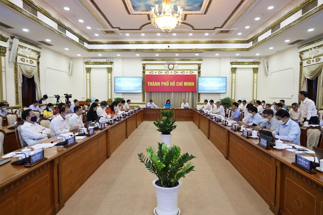 TP. Hồ Chí Minh: Nhiều dấu hiệu cho thấy nền kinh tế đang phục hồi mạnh mẽ - Ảnh 1.