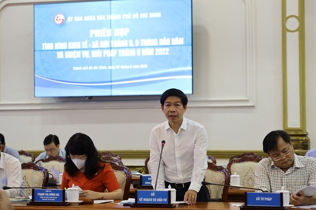TP. Hồ Chí Minh: Nhiều dấu hiệu cho thấy nền kinh tế đang phục hồi mạnh mẽ - Ảnh 2.