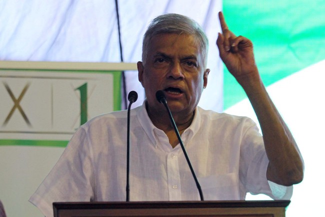 Thủ tướng Sri Lanka tuyên thệ nhậm chức quyền Tổng thống - Ảnh 1.