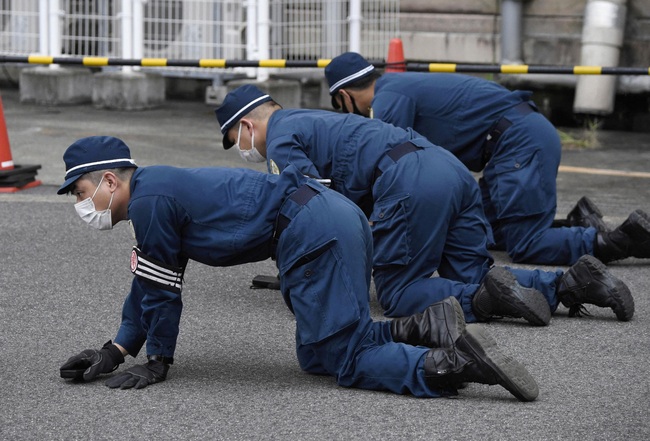 Nhật Bản điều tra các vấn đề an ninh trong vụ sát hại cựu Thủ tướng Abe - Ảnh 2.