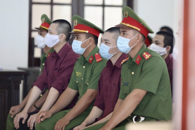 Vụ án 'Tịnh thất bồng lai': Lê Tùng Vân bị đề nghị mức án 5 năm 6 tháng tù - Ảnh 1.