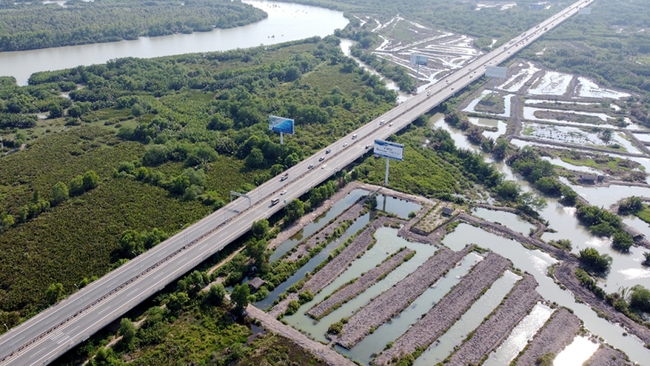 TP.HCM gửi văn bản khẩn lên Thủ tướng về việc mở rộng cao tốc TP.HCM – Trung Lương  - Ảnh 1.