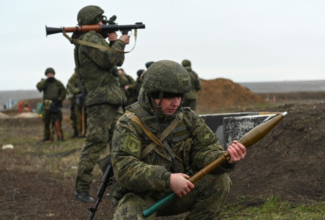 Nga cáo buộc phương Tây muốn kéo dài chiến tranh, ngăn cản Ukraine đàm phán - Ảnh 2.