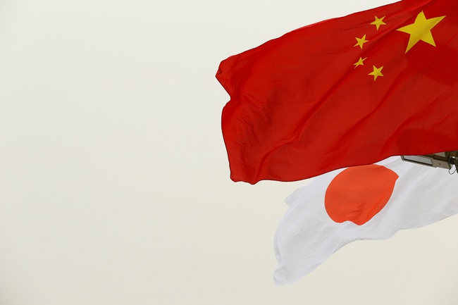 Nhật - Trung cam kết đối thoại khi căng thẳng gia tăng tại eo biển Đài Loan - Ảnh 1.