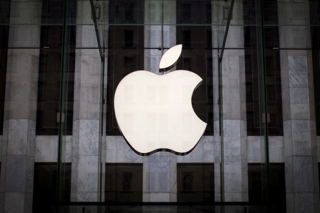 Apple bỏ quy định bắt buộc nhân viên đeo khẩu trang - Ảnh 1.