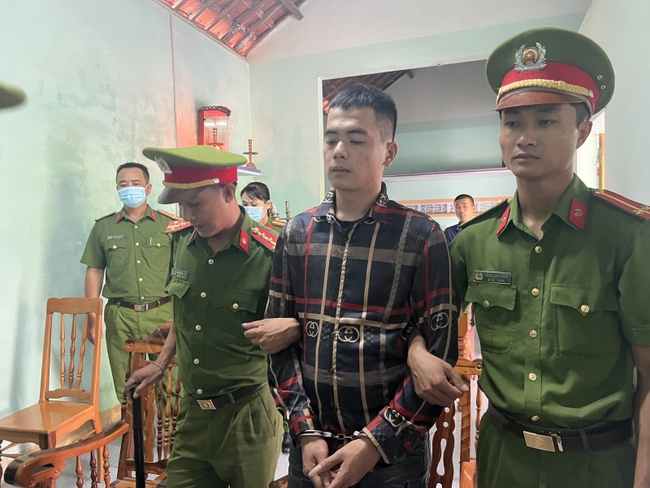 Phú Yên: Bắt giam 5 thanh niên về hành vi giữ người trái pháp luật và cưỡng đoạt tài sản - Ảnh 1.