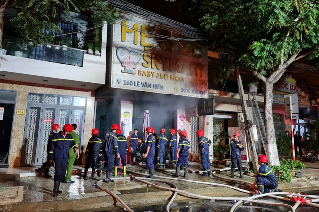 Đà Nẵng: Lại xảy ra cháy cửa hàng mẹ và bé - Ảnh 6.
