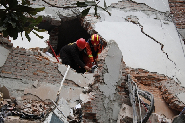 Trung Quốc: 93 người thiệt mạng, hơn 2.700 dư chấn sau động đất ở Tứ Xuyên - Ảnh 1.