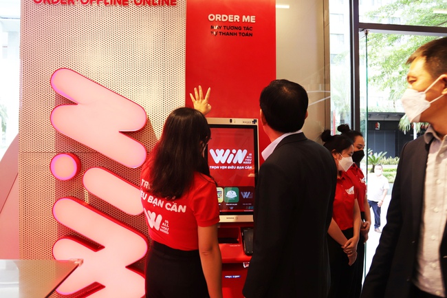 Phó Thủ tướng Singapore thăm cửa hàng WIN của Tập đoàn Masan - Ảnh 9.