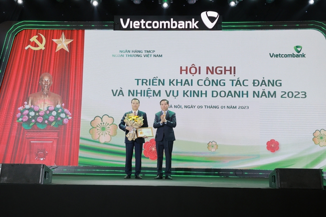 Vietcombank tổ chức thành công Hội nghị triển khai công tác Đảng và nhiệm vụ kinh doanh năm 2023 - Ảnh 7.
