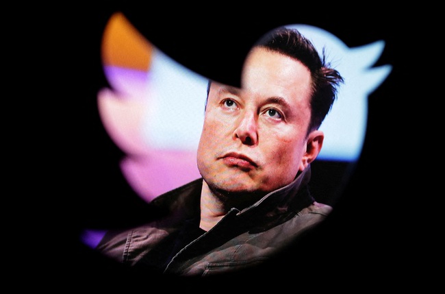 Tỷ phú Elon Musk phải hầu tòa với cáo buộc thao túng thị trường, doanh thu của Twitter giảm 40% - Ảnh 1.