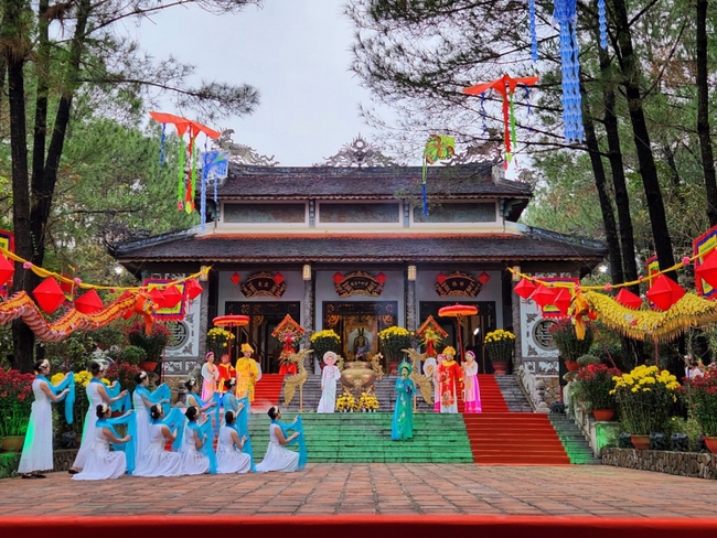 Thừa Thiên Huế: Nhiều hoạt động tại lễ hội đền Huyền Trân - Ảnh 9.