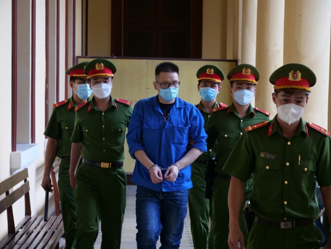Hacker Nhâm Hoàng Khang tiếp tục hầu tòa - Ảnh 1.