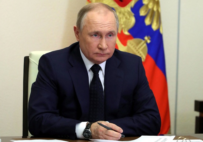 Tổng thống Putin chỉ thị ngừng bắn nhân dịp Giáng sinh của Chính thống giáo - Ảnh 1.