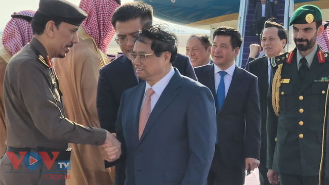 Thủ tướng Phạm Minh Chính đến Thủ đô Riyadh của Vương quốc Saudi Arabia - Ảnh 1.