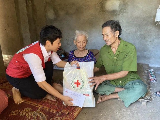 Thành phố Hoà Bình: Hội Chữ thập đỏ làm tốt công tác an sinh xã hội- Ảnh 1.