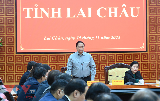 Thủ tướng Phạm Minh Chính làm việc với Ban Thường vụ Tỉnh ủy Lai Châu- Ảnh 1.