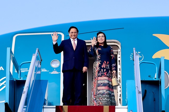 Thủ tướng và Phu nhân lên đường tham dự Hội nghị COP28 và thăm chính thức Thổ Nhĩ Kỳ- Ảnh 1.