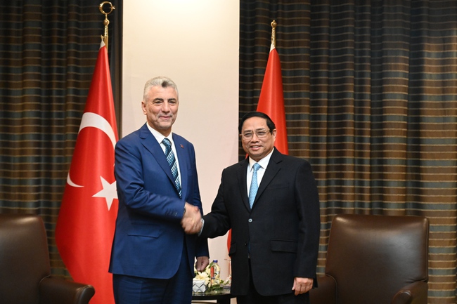Thủ tướng Chính phủ Phạm Minh Chính tiếp Bộ trưởng Thương mại Thổ Nhĩ Kỳ- Ảnh 1.