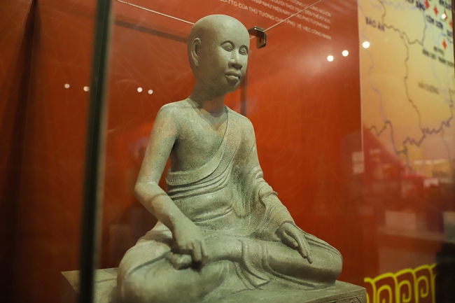 Tận mắt chiêm ngưỡng bảo vật quốc gia Phật giáo Yên Tử- Ảnh 2.