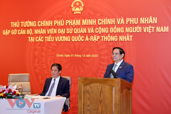 Thủ tướng Phạm Minh Chính gặp cộng đồng người Việt Nam tại UAE- Ảnh 1.