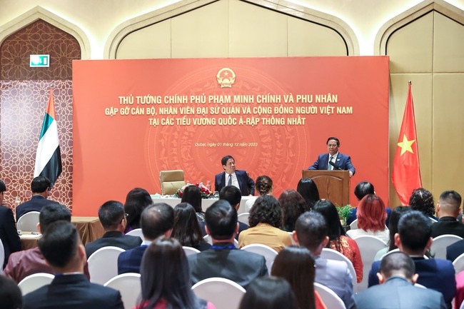 Thủ tướng Phạm Minh Chính gặp cộng đồng người Việt Nam tại UAE- Ảnh 2.