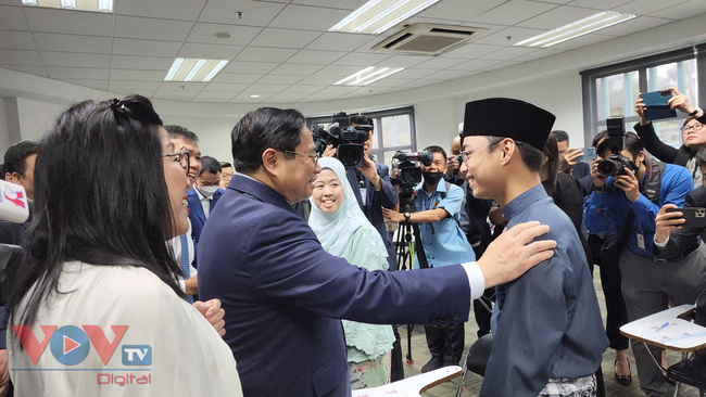 Thủ tướng thăm trường Đại học Quốc gia Brunei - Ảnh 4.